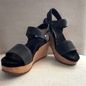 Eileen Fisher Mesh Leather Platform Sandals